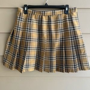 Wild Fable Plaid Pleaded  Mini Skirt Size L